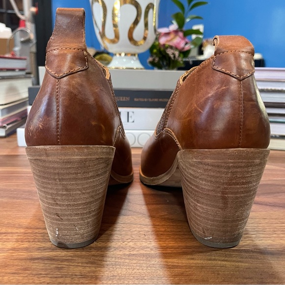 Frye Faye shootie / bootie in caramel leather, size 11 - Picture 4 of 5